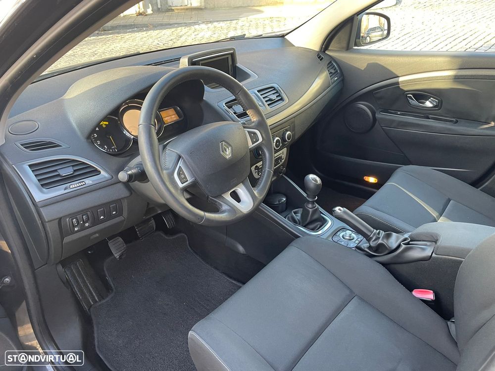 Renault Mégane 1.5 dCi Dynamique - 9