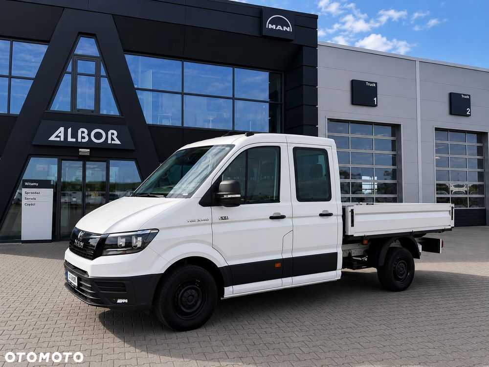 MAN 4X4 / TGE 3.140 DOKA 7-osobowa - 2