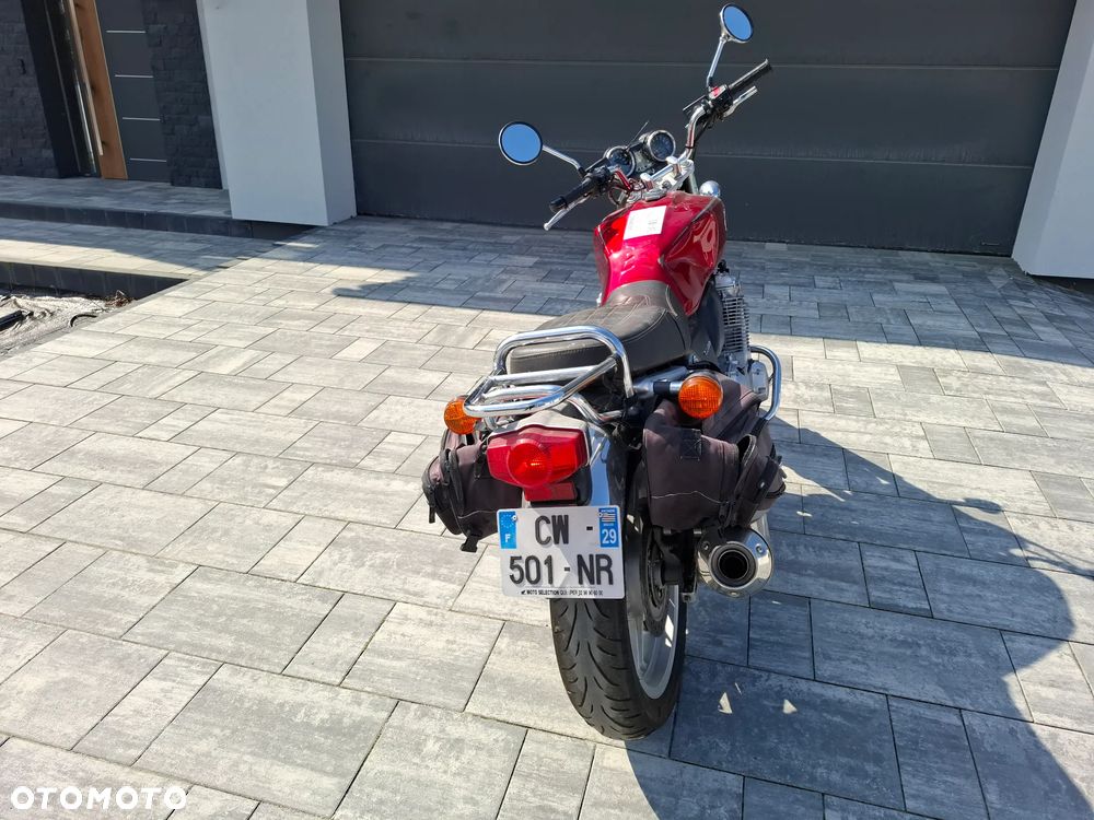 Honda CB - 9