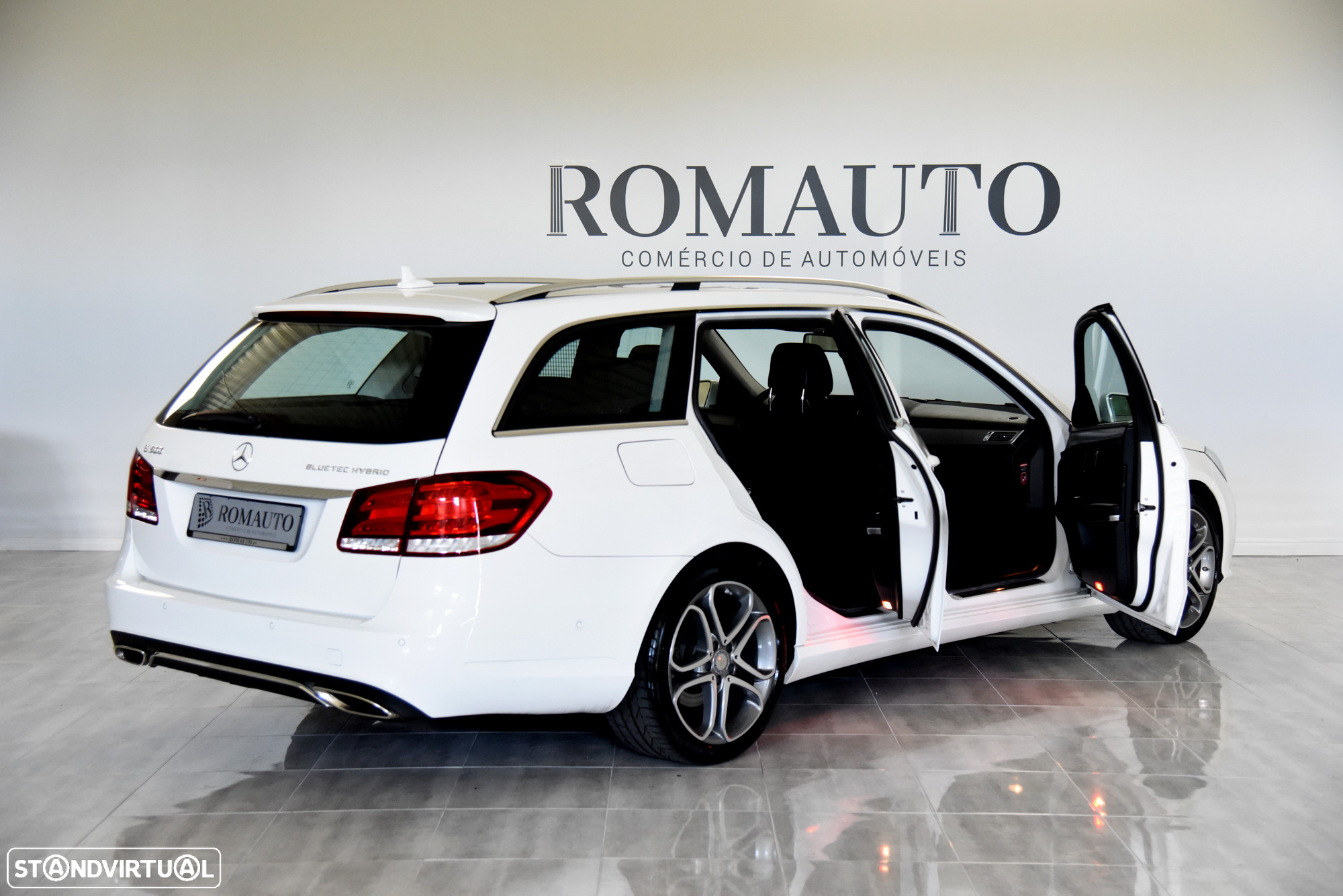Mercedes-Benz E 300 Bluetec Hybrid Avantgarde - 5