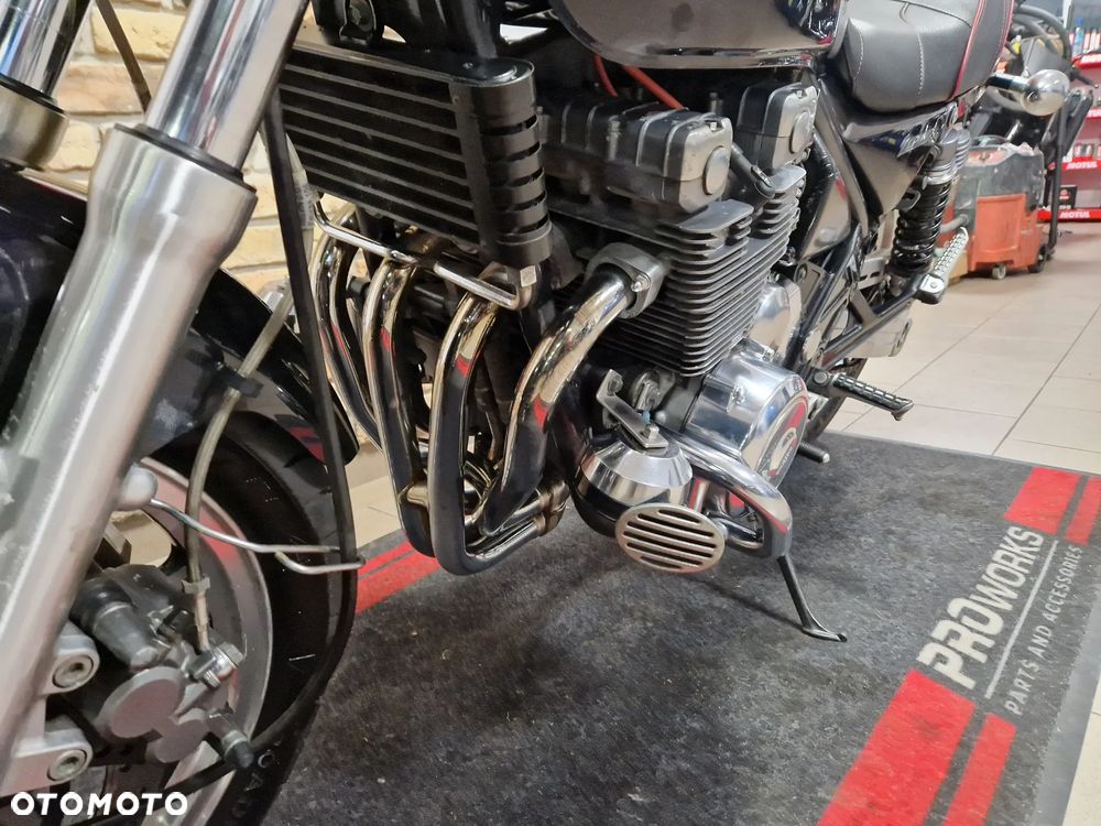 Kawasaki Zephyr - 32