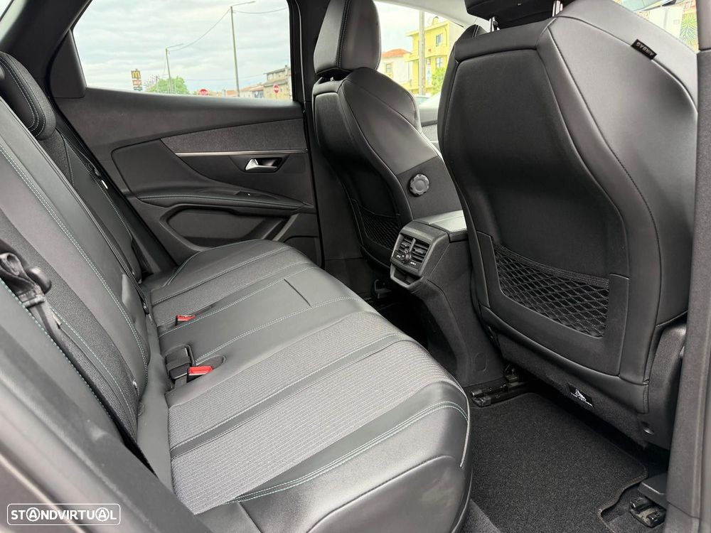 Peugeot 3008 1.6 Hybrid Allure e-EAT8 - 15