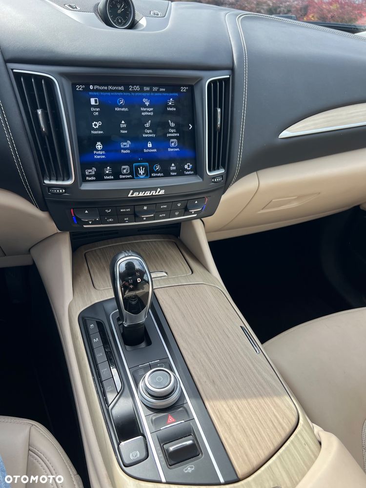 Maserati Levante Q4 - 16