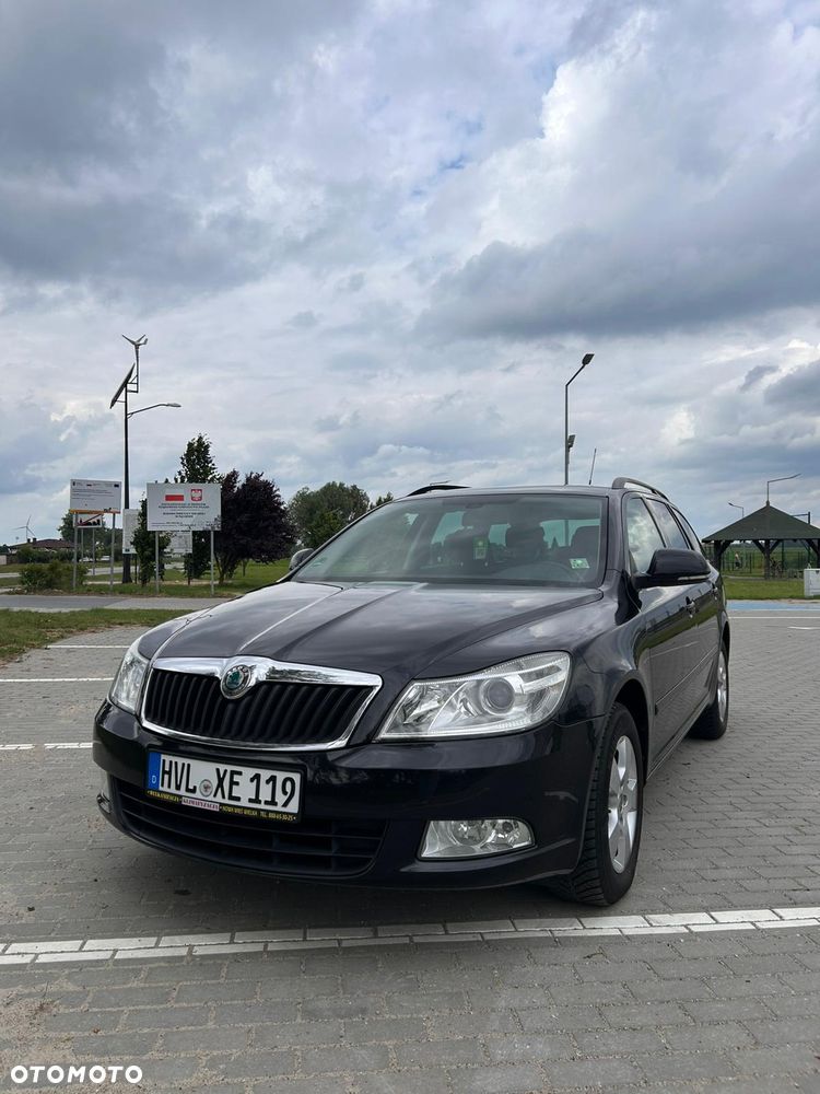 Skoda Octavia 2.0 TDI DPF Elegance DSG - 2