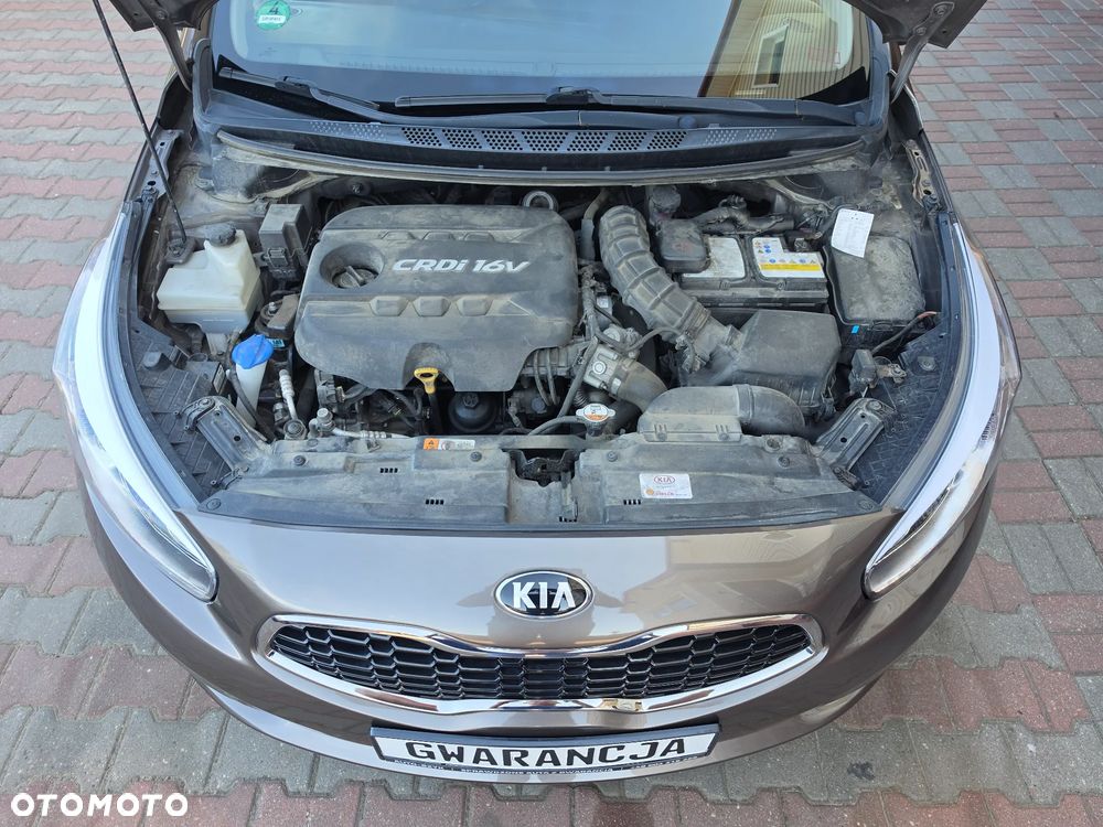 Kia Ceed 1.6 CRDi 128 ISG Spirit - 16