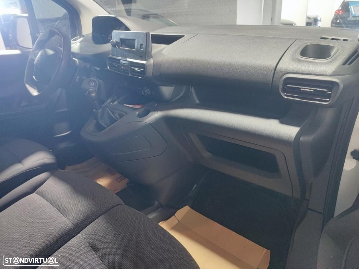 Peugeot Partner 1.5 BLUEHDI  LONG PRO 3 LUGARES C/IVA - 7