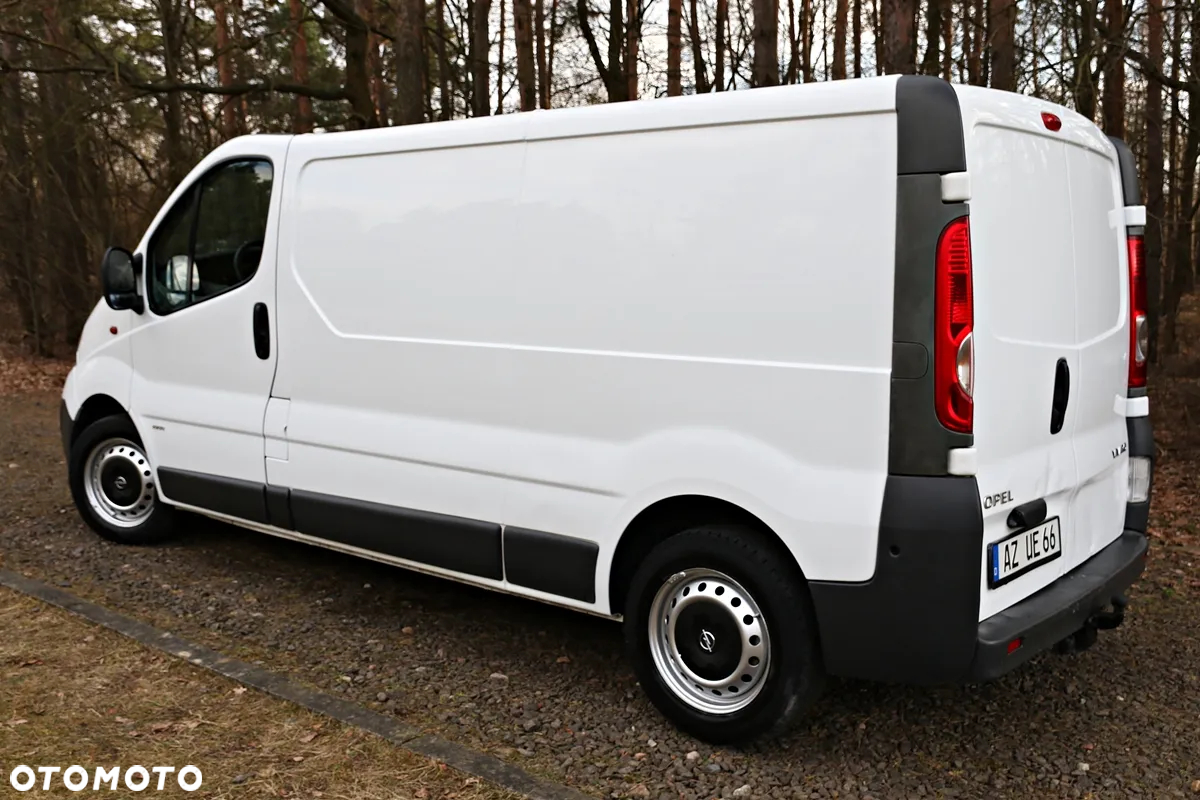 Opel Viwaro - 25