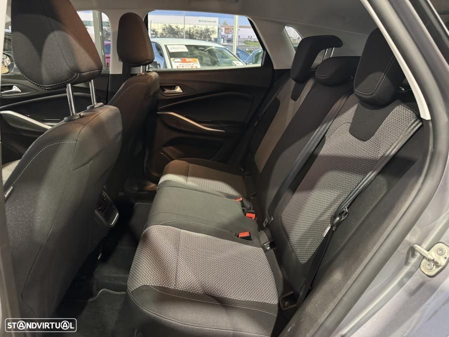 Opel Grandland 1.5 CDTI Business AT - 22