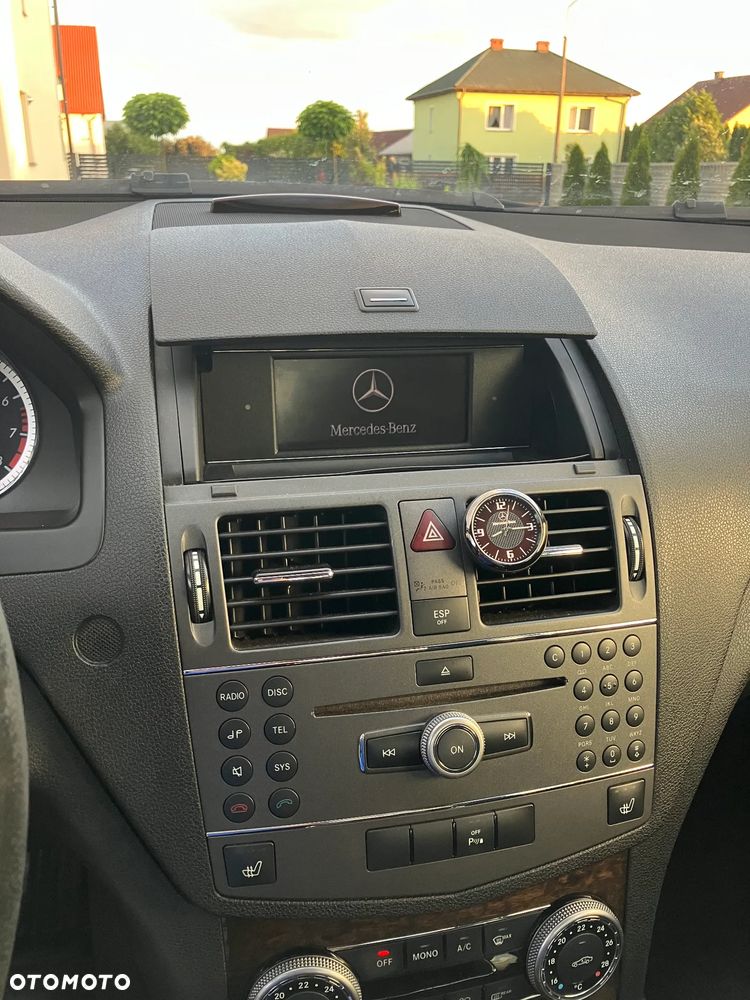 Mercedes-Benz Klasa C 180 K BlueEff Avantgarde - 15
