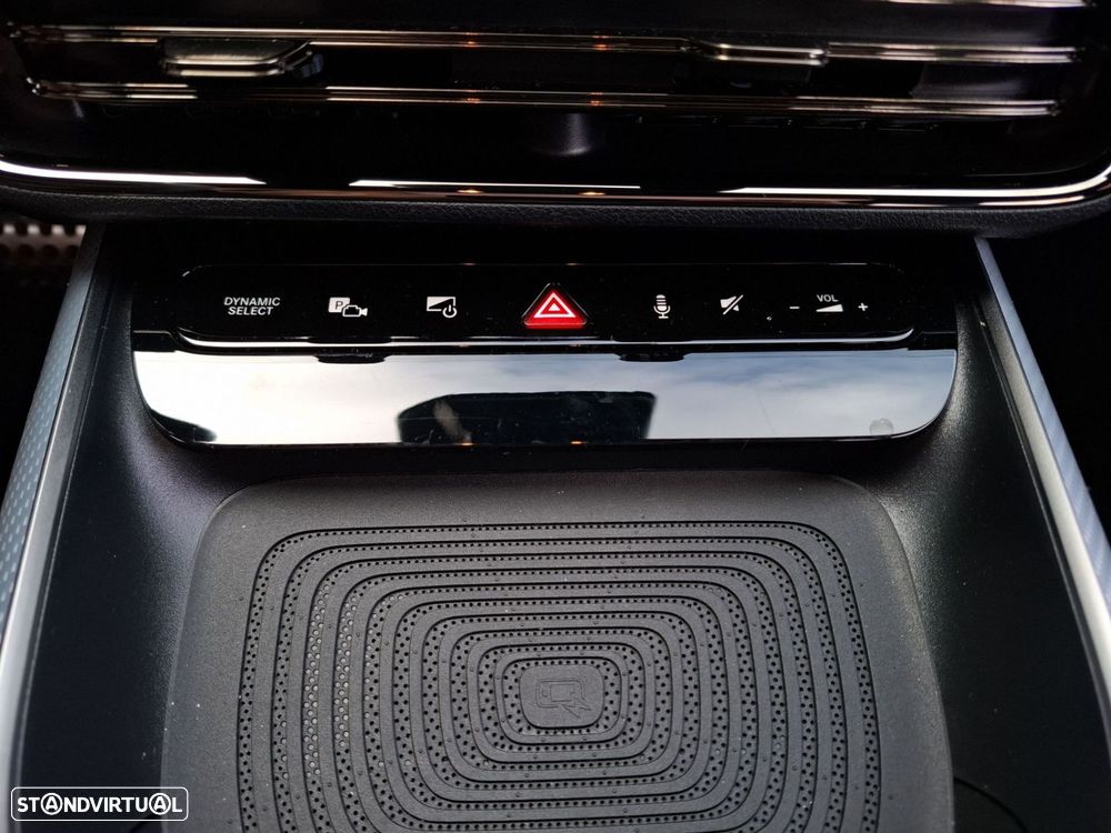 Mercedes-Benz CLA 250+ EQ - 22