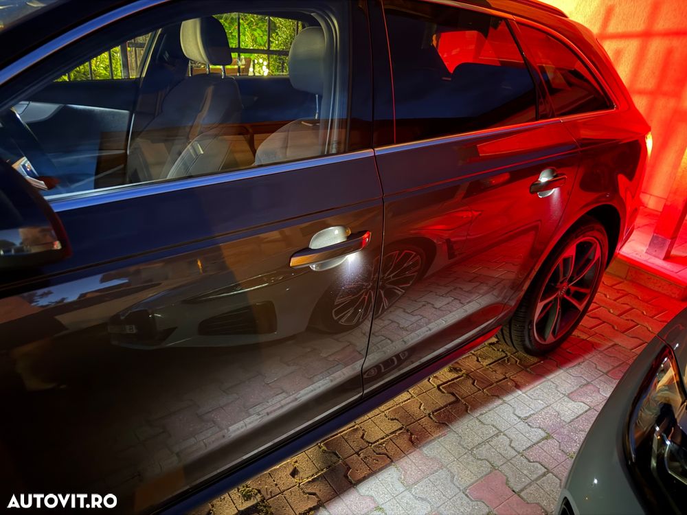 Audi A4 Avant 2.0 TDI ultra S tronic design - 30