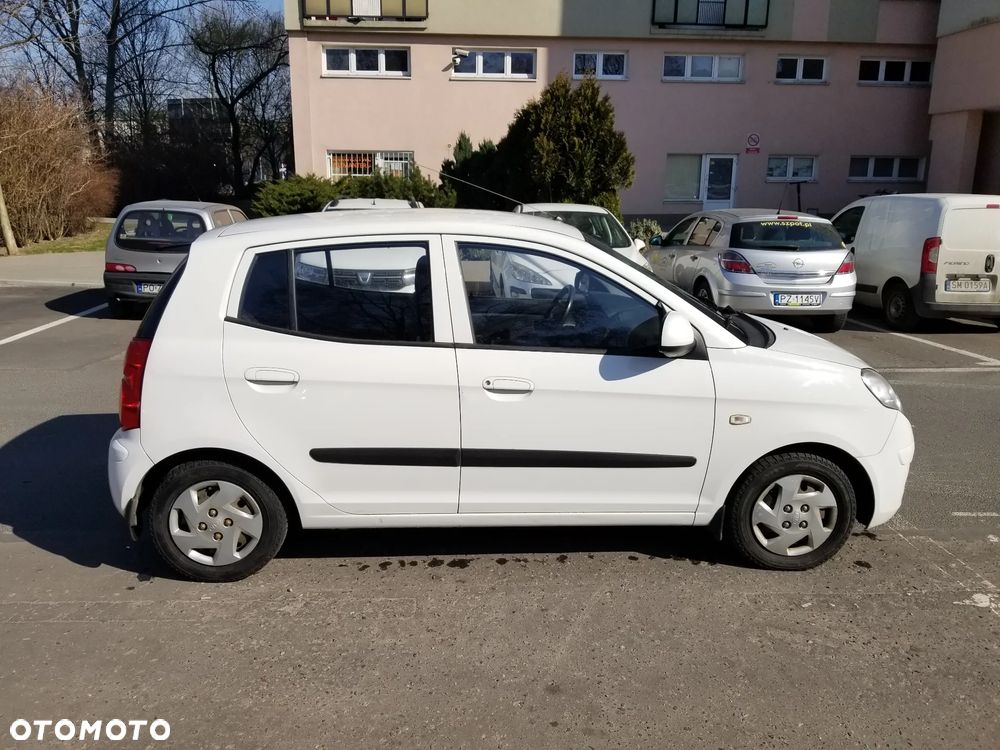 Kia Picanto 1.0 Family - 6