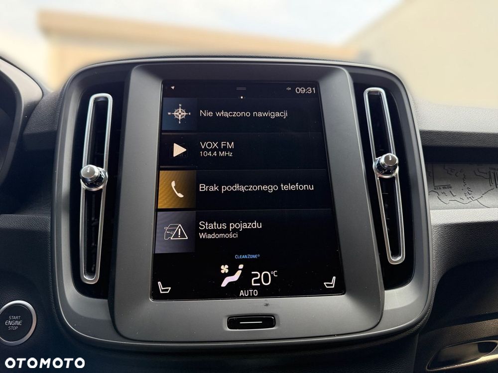 Volvo XC 40 - 18