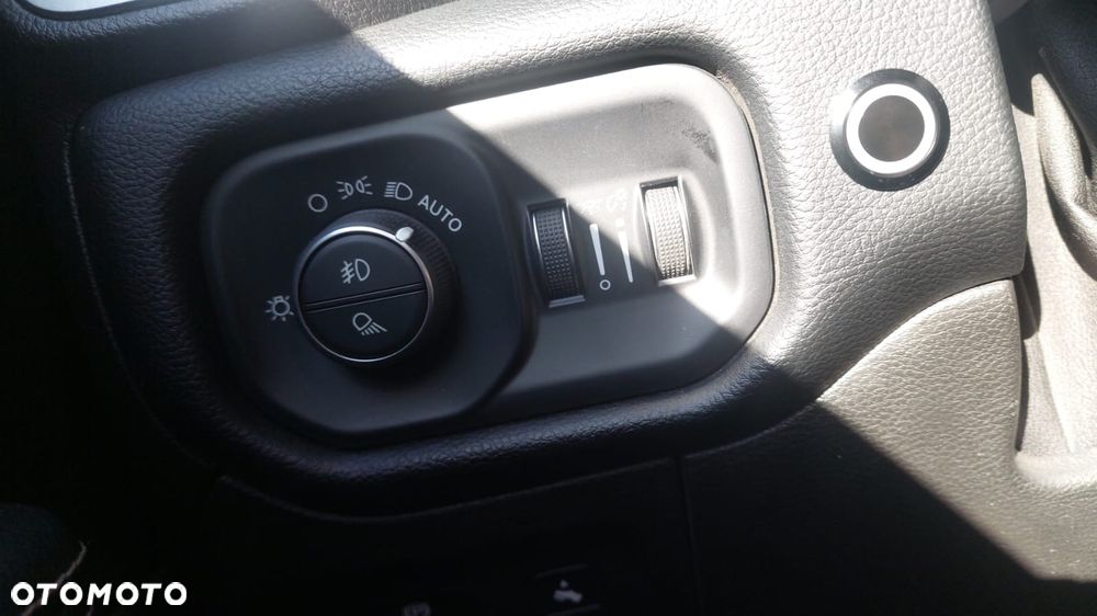 RAM 1500 5.7 Crew Cab Laramie - 14