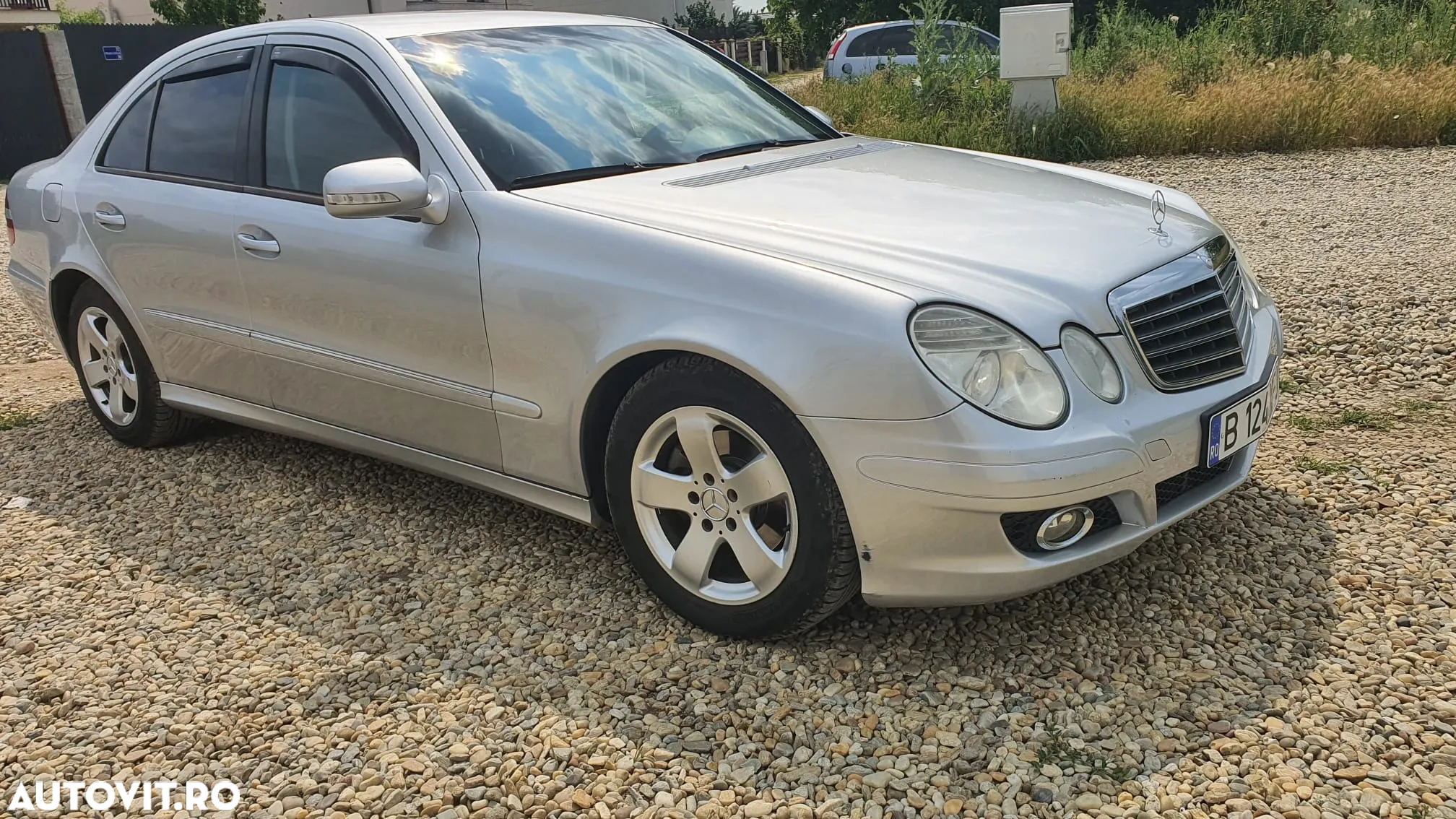 Mercedes-Benz E - 8