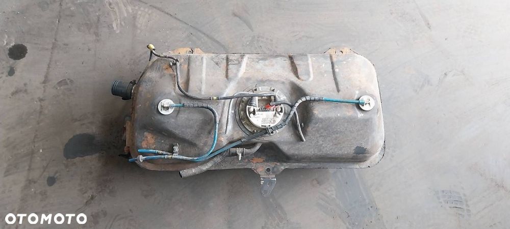 BAK ZBIORNIK PALIWA + POMPKA METALOWY FIAT SEICENTO 900 0.9 - 1