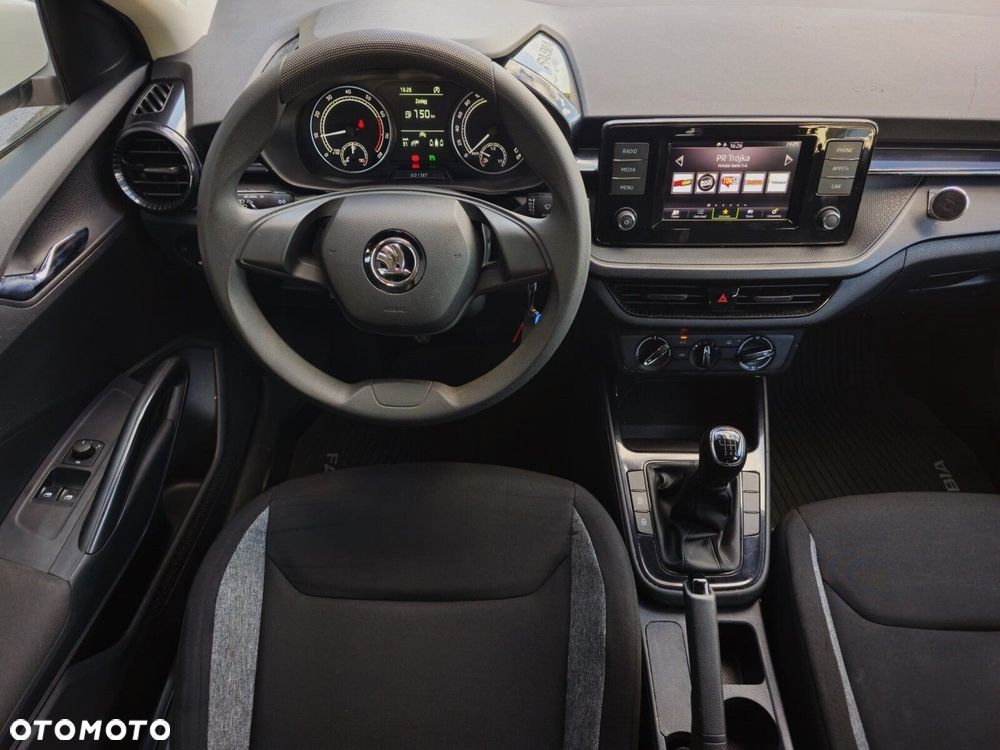 Skoda Fabia 1.0 TSI Active - 10