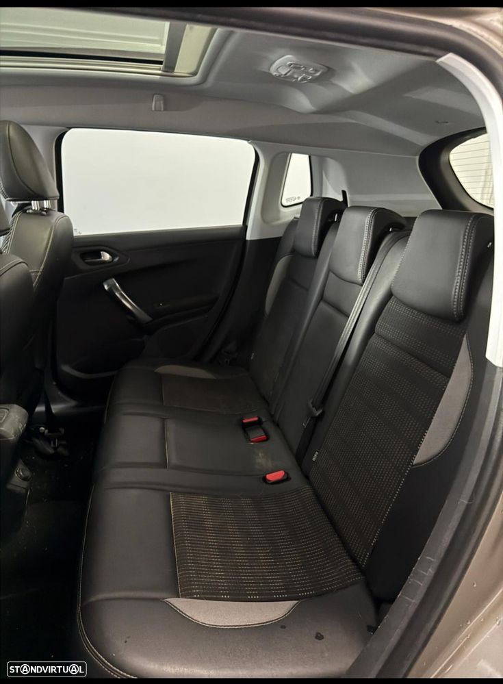 Peugeot 2008 PureTech 82 ETG5 STOP&START Allure - 8