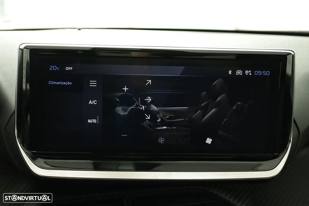 Peugeot 2008 1.2 PureTech Allure - 12