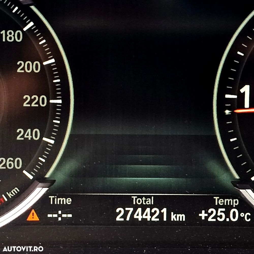 BMW Seria 5 520d Luxury Line - 16