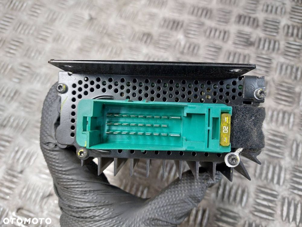 WZMACNIACZ AUDIO MERCEDES-BENZ W210 BOSE 2108202789 - 2