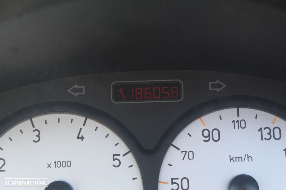 Peugeot 206 CC 2.0 - 10