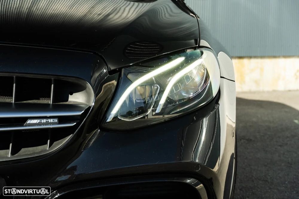 Mercedes-Benz E 220 d Avantgarde - 34