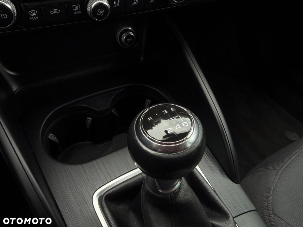Audi A3 Sportback 1.0 TFSI design - 33