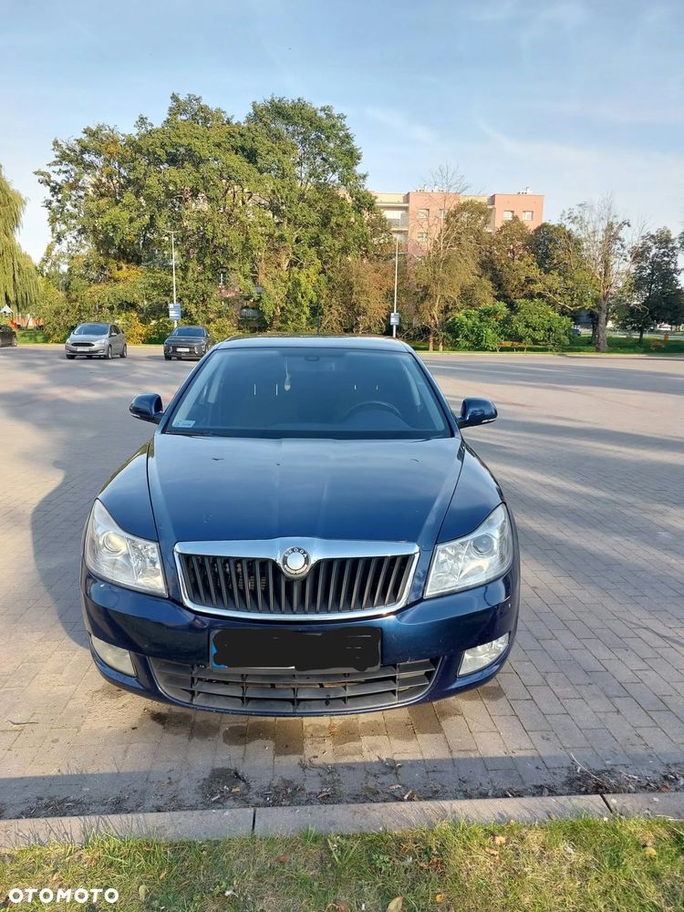 Skoda Octavia 1.6 Ambiente Tiptr - 1