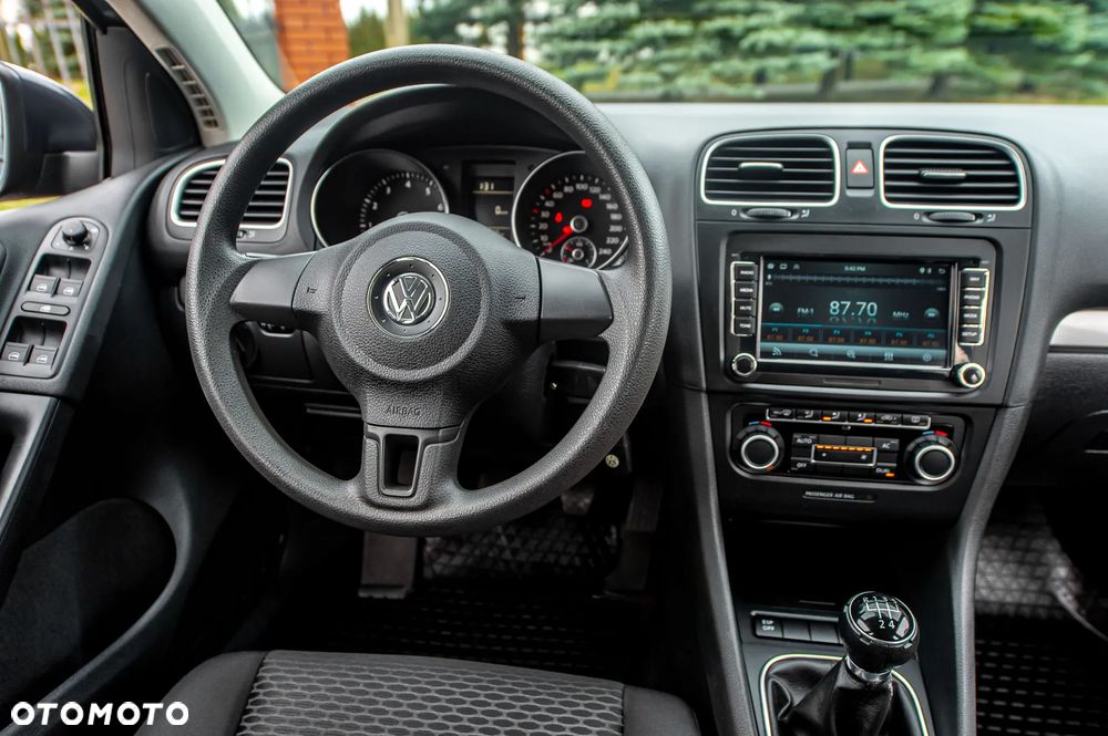 Volkswagen Golf 1.6 Highline - 27