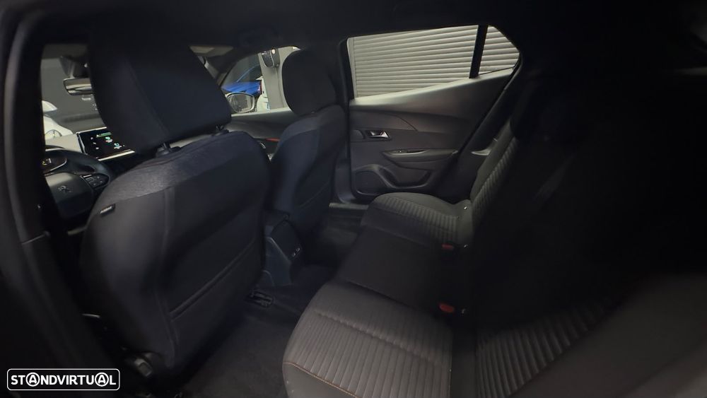 Peugeot e-2008 Active - 15
