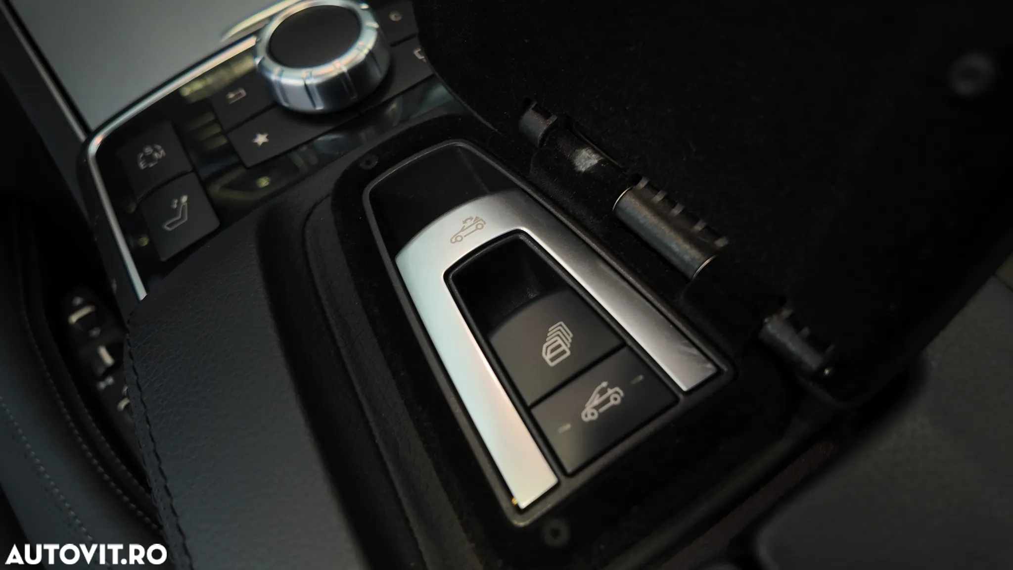 Mercedes-Benz E 220 (BlueTEC) d Coupe 9G-TRONIC - 34