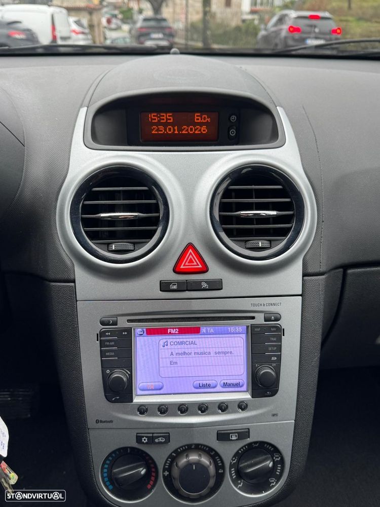 Opel Corsa 1.2 Go! Easytronic - 12