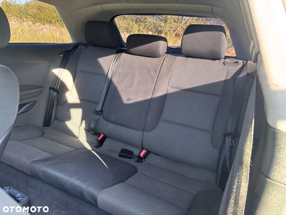 Audi A3 3-drzwiowe 1.9 TDI Ambiente - 14