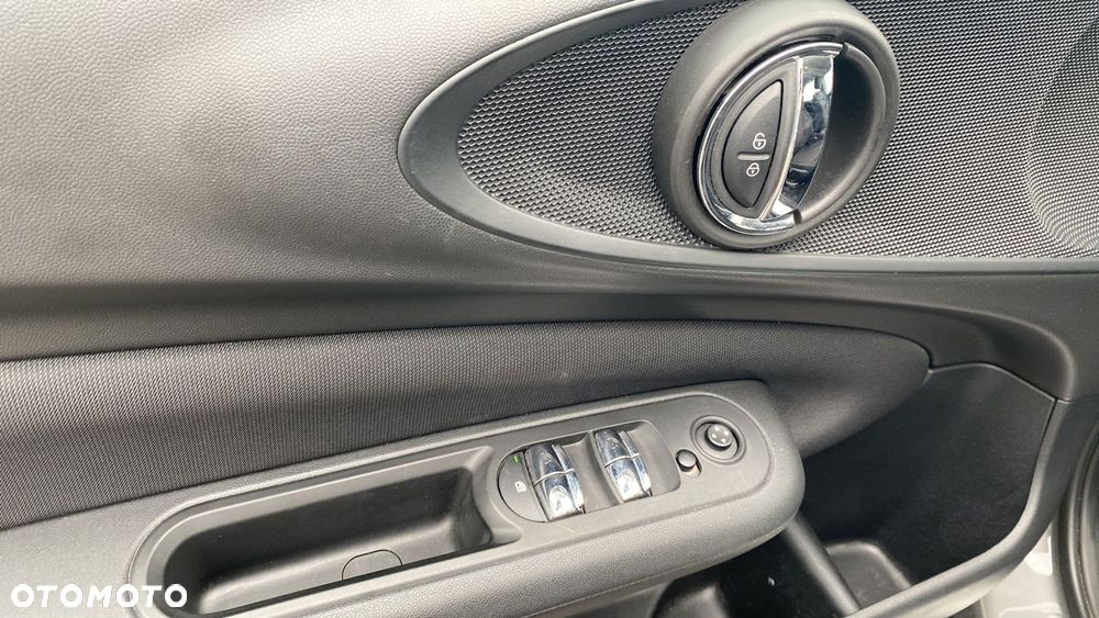 MINI Clubman One - 15