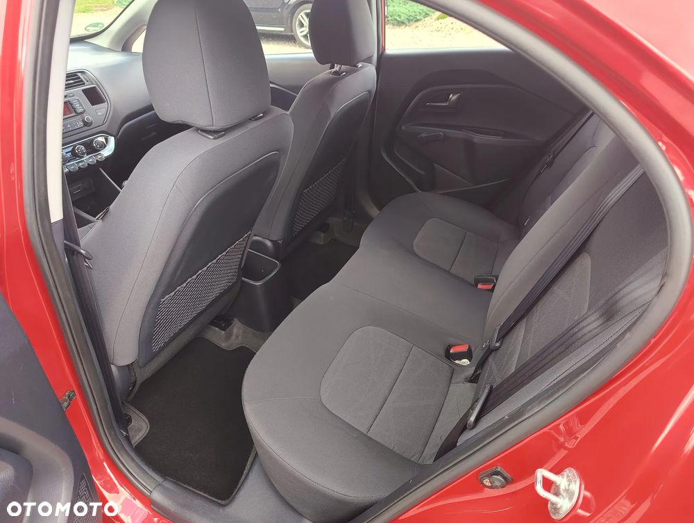 Kia Rio 1.2 Attract - 14