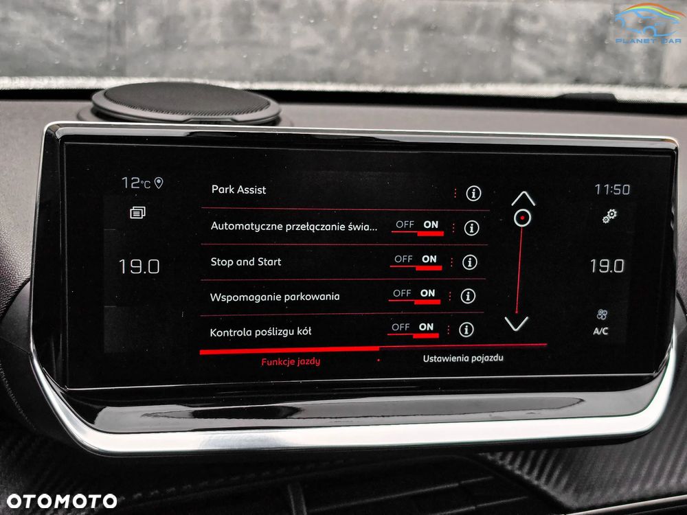 Peugeot 2008 PureTech 130 EAT8 GT - 33