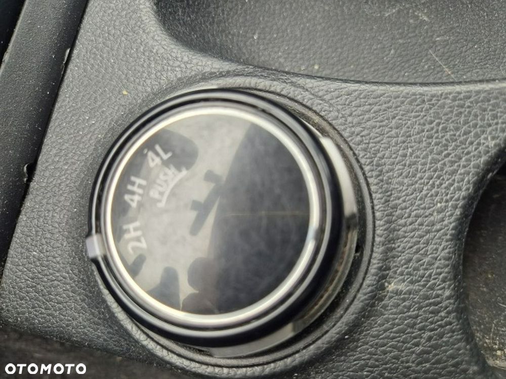 Mitsubishi L200 - 22