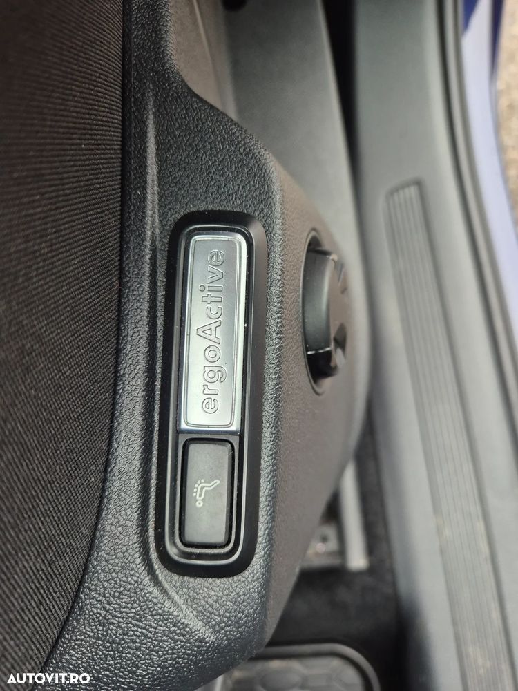 Volkswagen Tiguan - 13