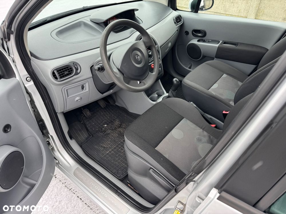 Renault Modus - 11