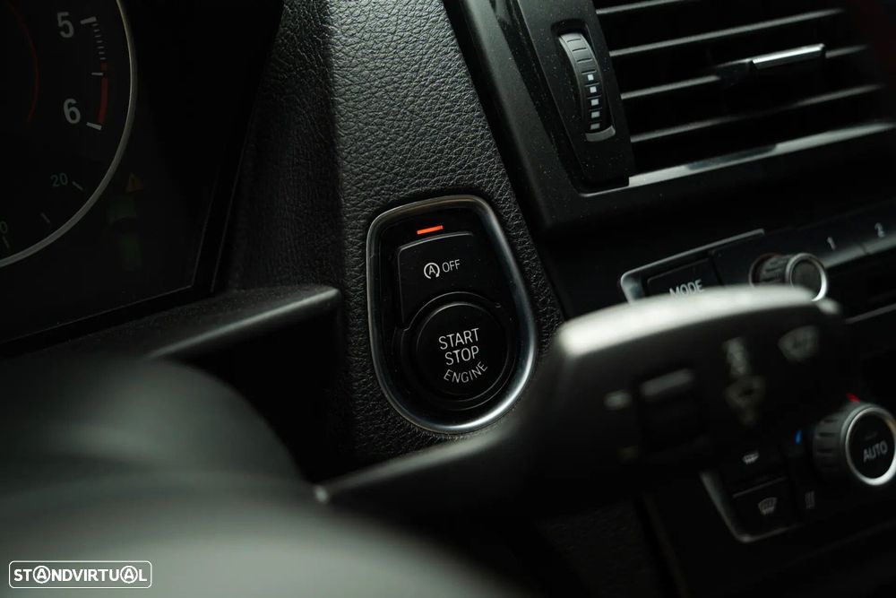 BMW 120 d Pack M - 16