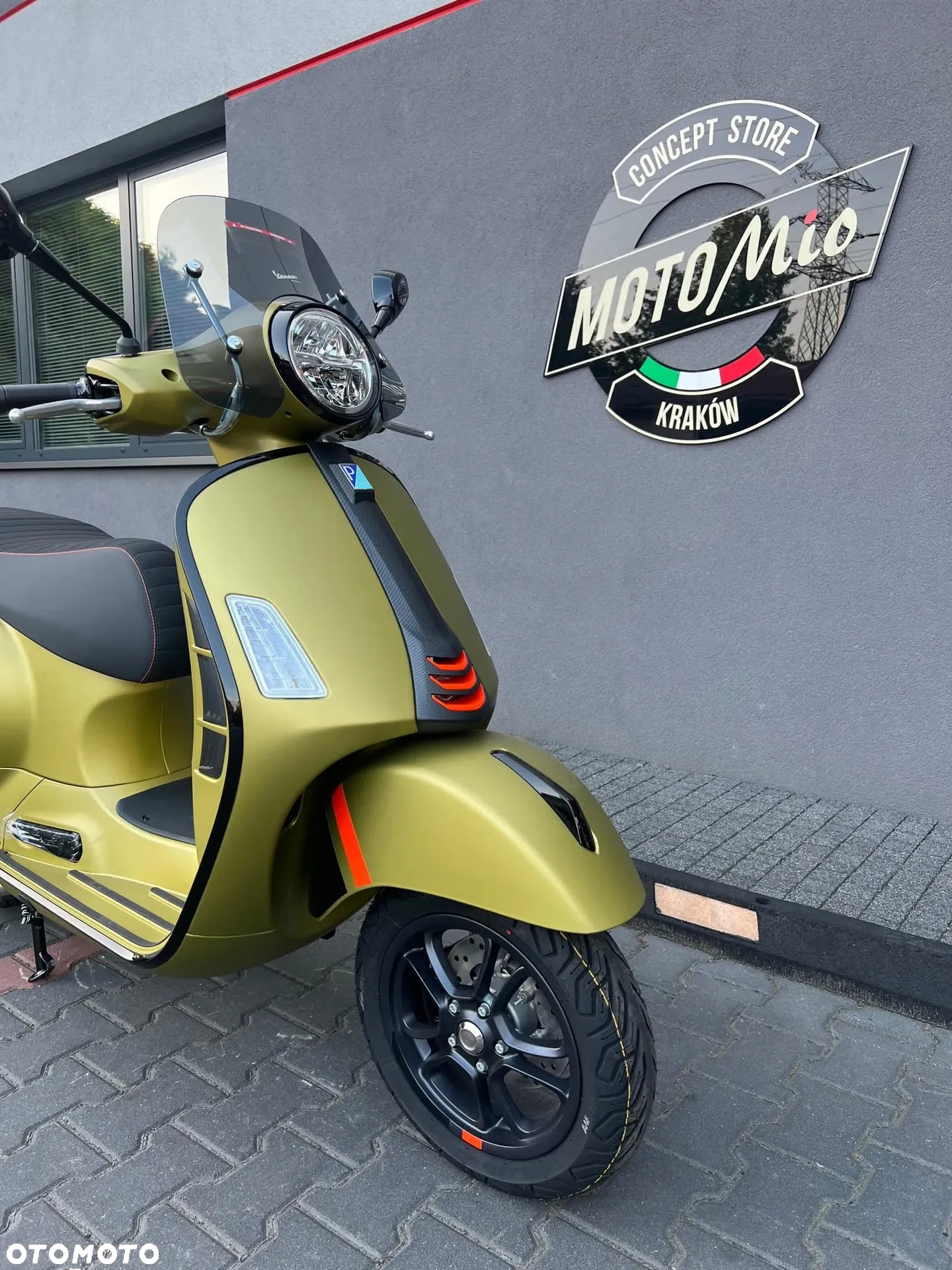 Vespa GTS - 6