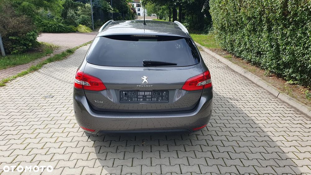 Peugeot 308 1.2 PureTech GPF Allure Pack S&S - 8