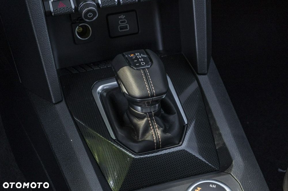 Volkswagen Amarok - 21