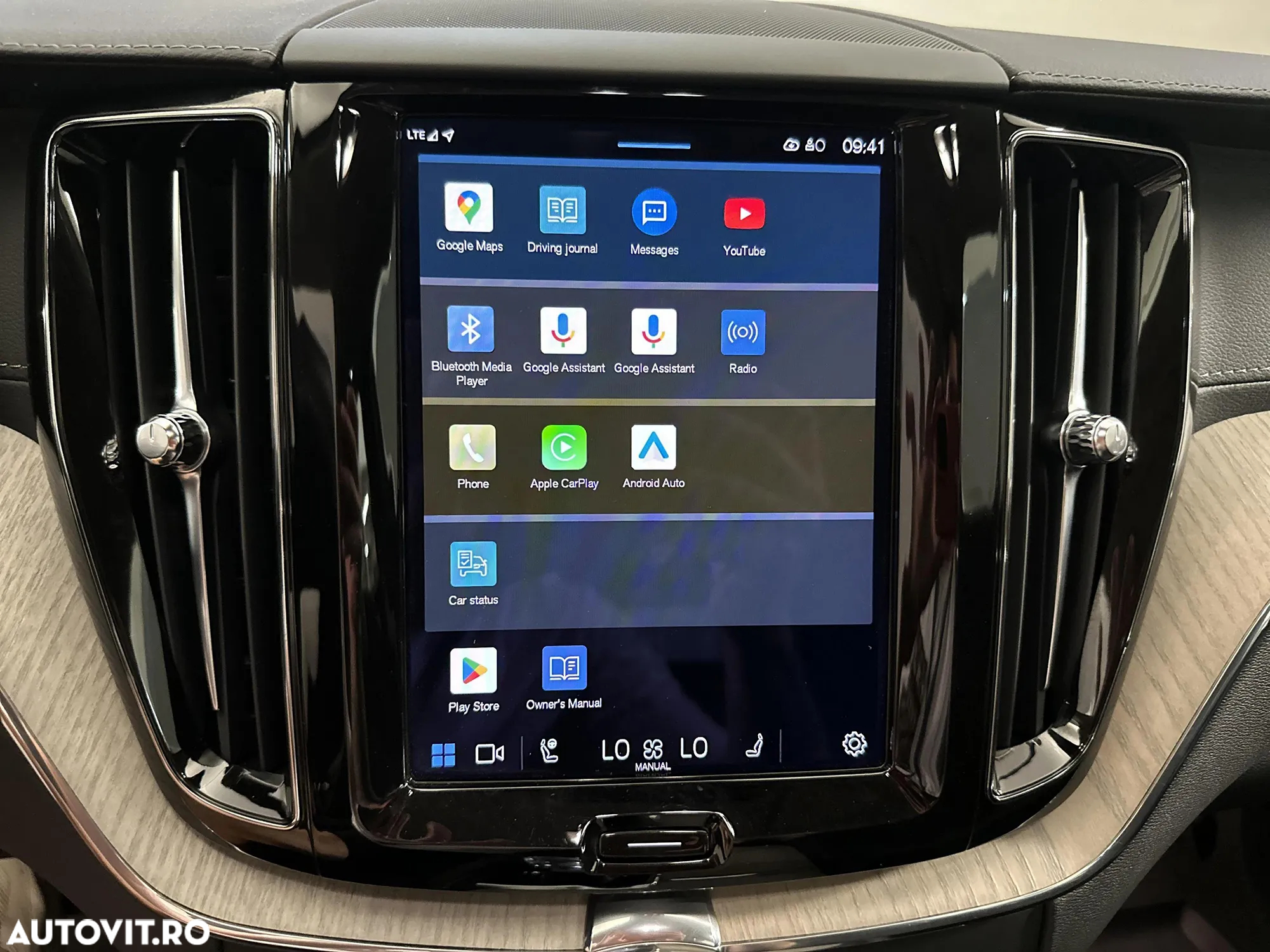 Volvo XC 60 T6 AWD Recharge Geartronic Inscription - 17