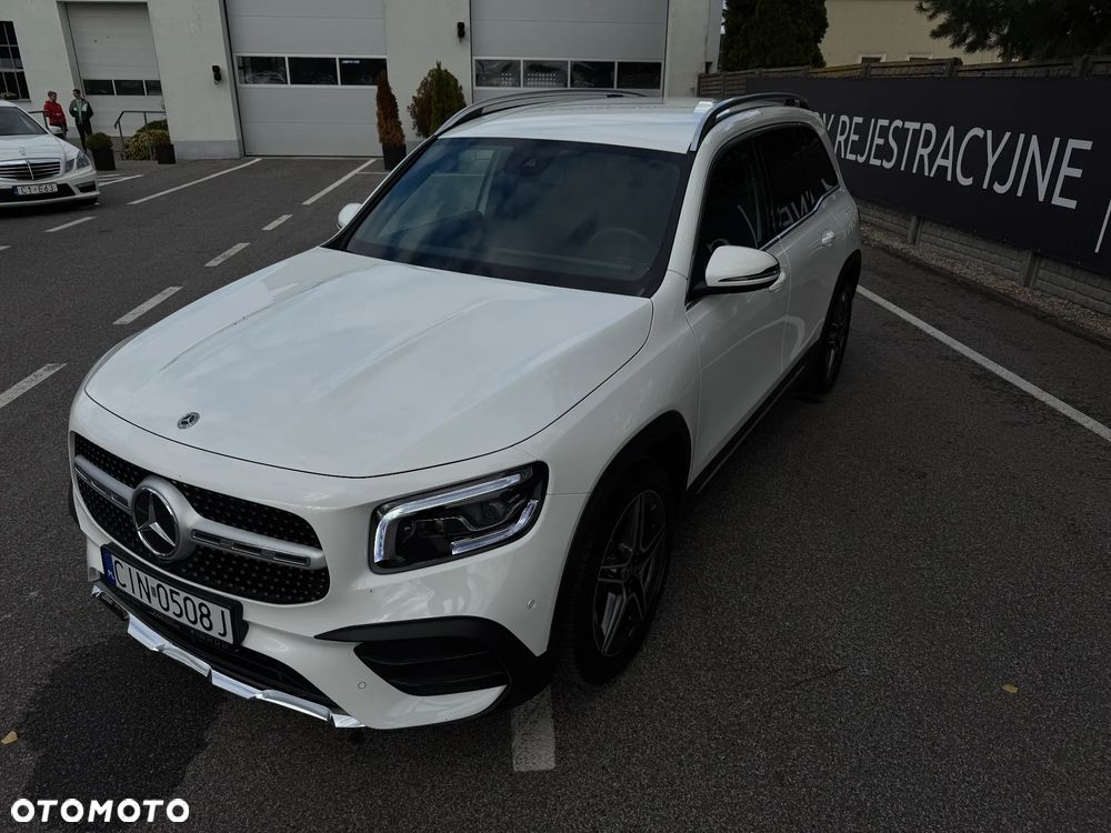Mercedes-Benz GLB 200 4-Matic AMG Line 8G-DCT - 3