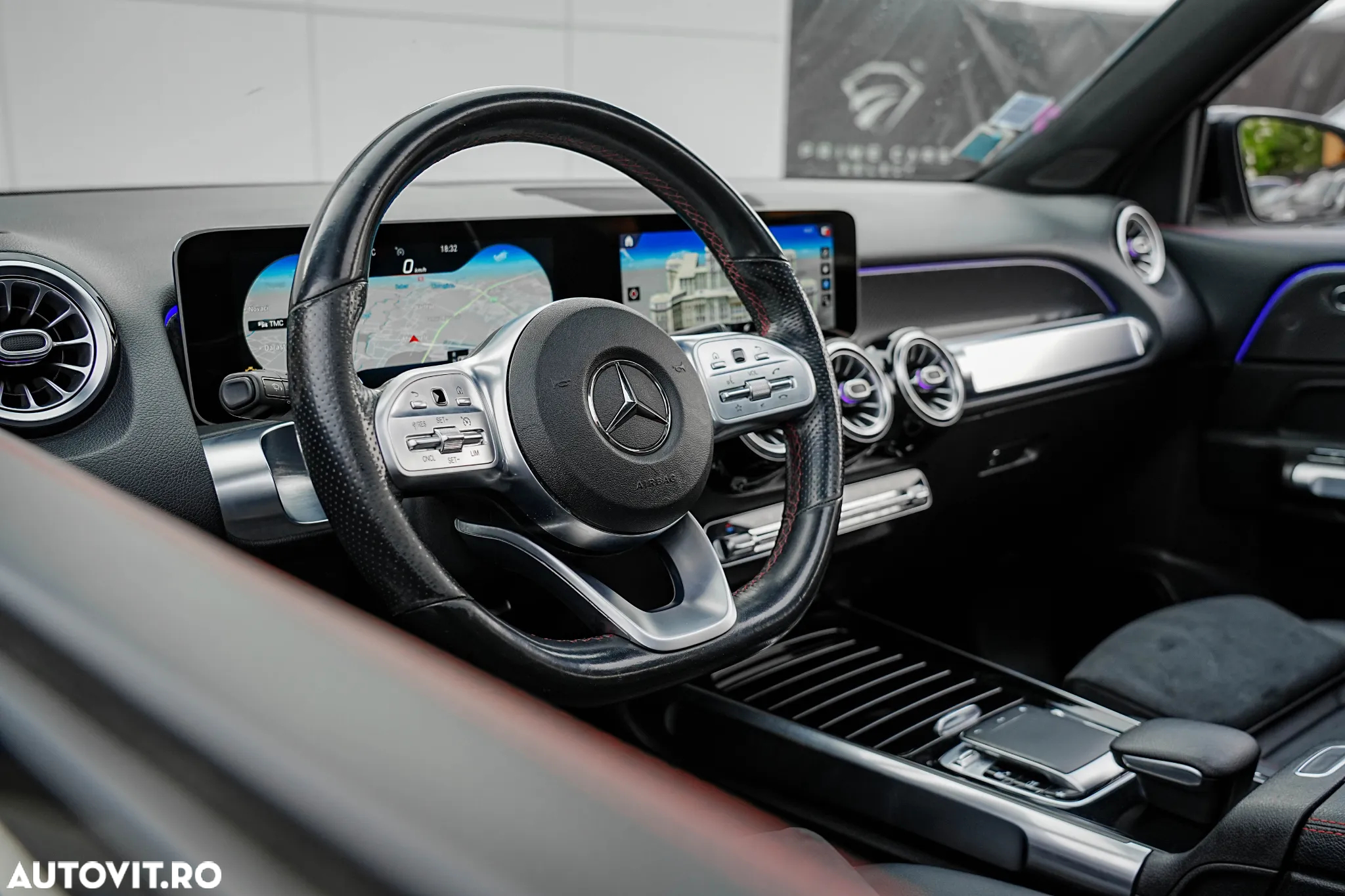 Mercedes-Benz GLB 220 d 4Matic 8G-DCT AMG Line - 28