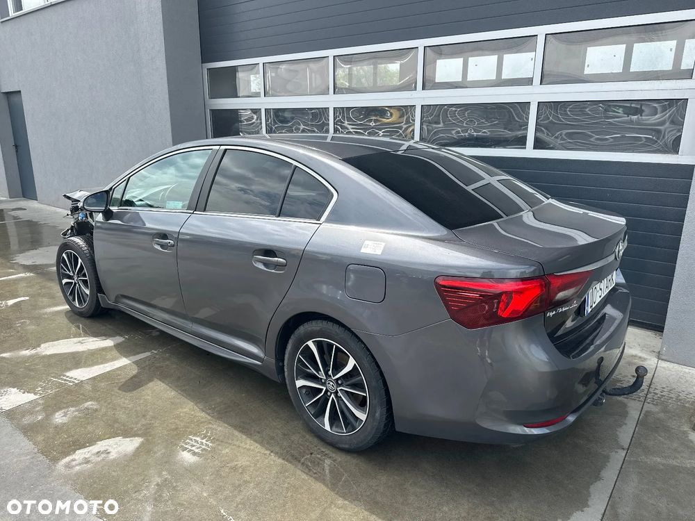 Toyota Avensis 2.0 D-4D Selection - 7