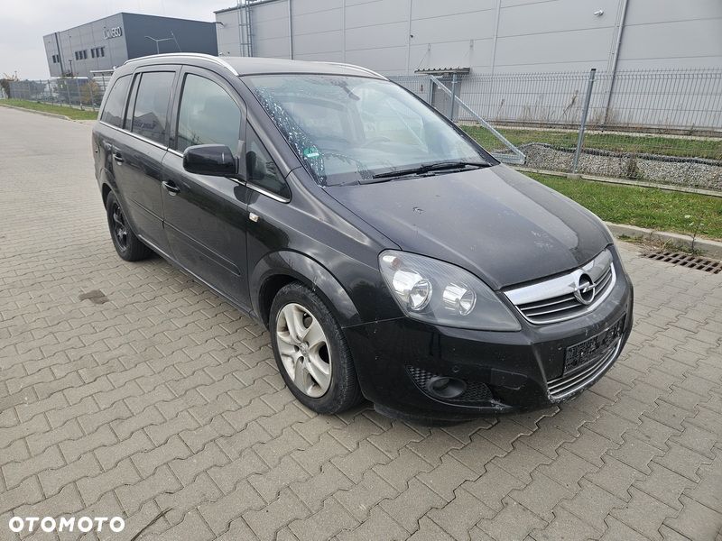 Opel Zafira 2011 photo 2