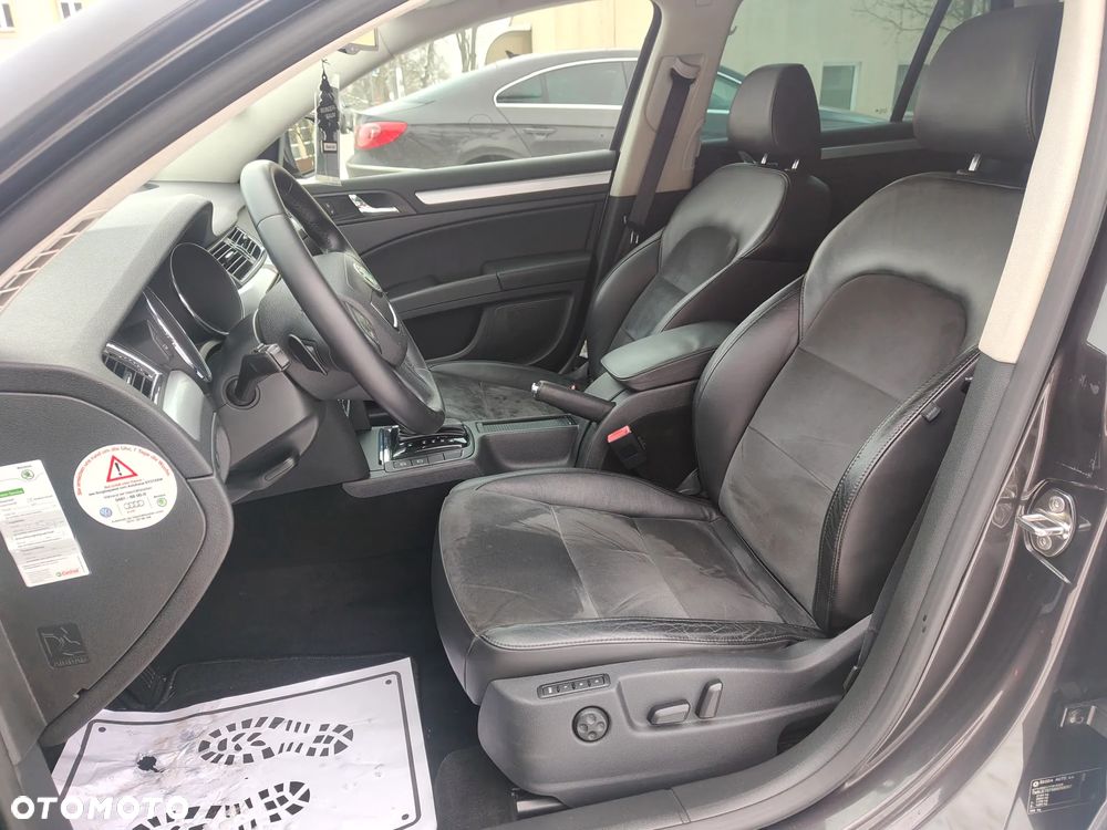 Skoda Superb 2.0 TDI DSG Exclusive - 7